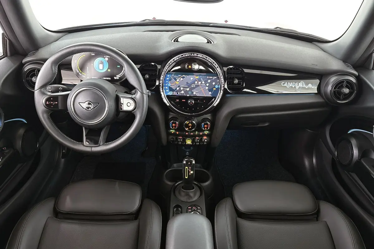 Camden Go Edition 33 kWh SOH 97% Apple CarPlay Achteruitrijcamera Sportstoelen Stoelverwarming