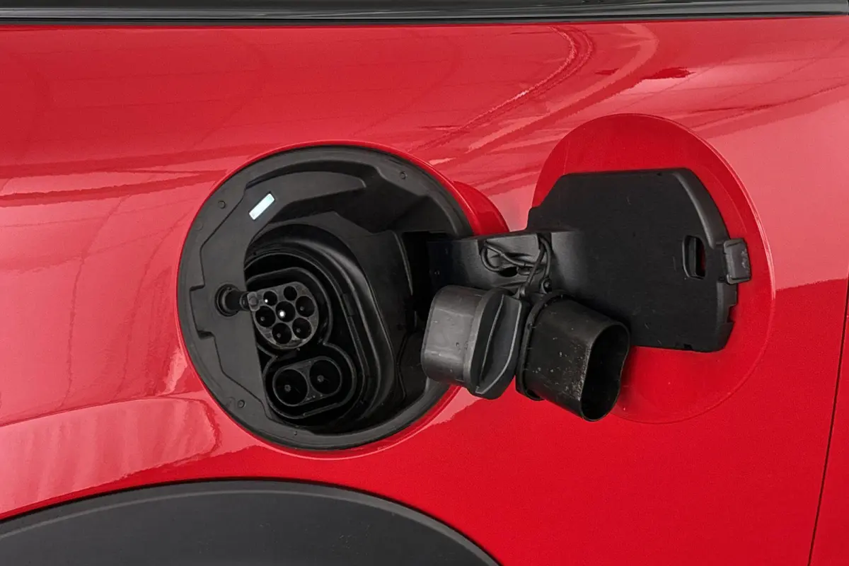Camden Go Edition 33 kWh SOH 97% Apple CarPlay Achteruitrijcamera Sportstoelen Stoelverwarming