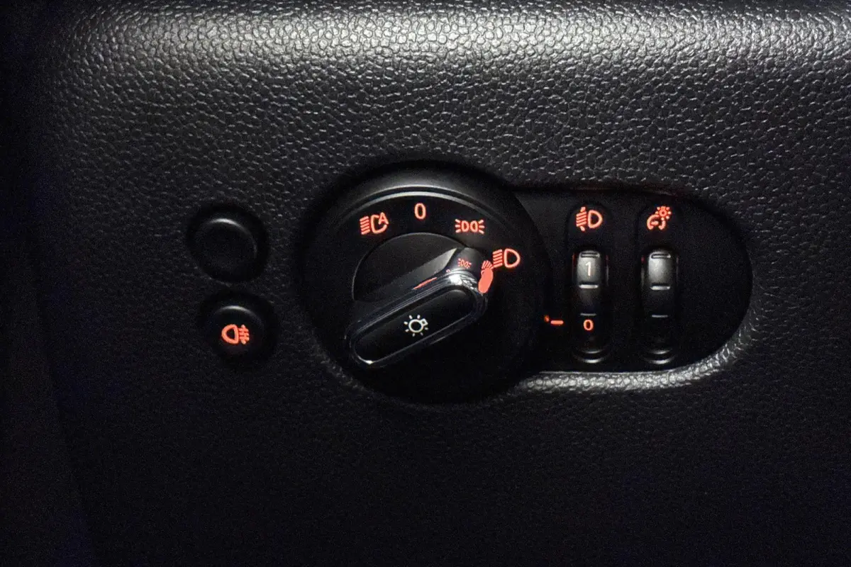Camden Go Edition 33 kWh SOH 97% Apple CarPlay Achteruitrijcamera Sportstoelen Stoelverwarming
