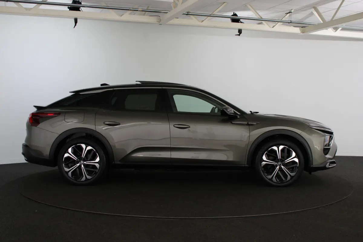1.6 Plug-in Hybrid 225 Shine Panoramadak 360 Camera Memory