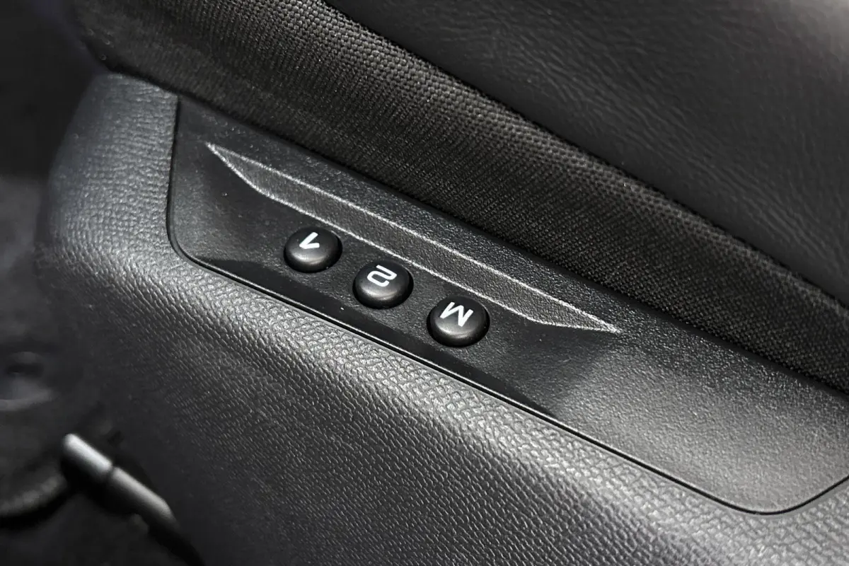 1.6 Plug-in Hybrid 225 Shine Panoramadak 360 Camera Memory