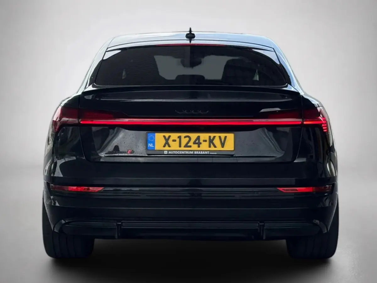 55 quattro edition 95 kWh S-Line 91%SoH(Dealer ondH, Panorama, Camera, Head-up, B&O, Carplay, Etc)