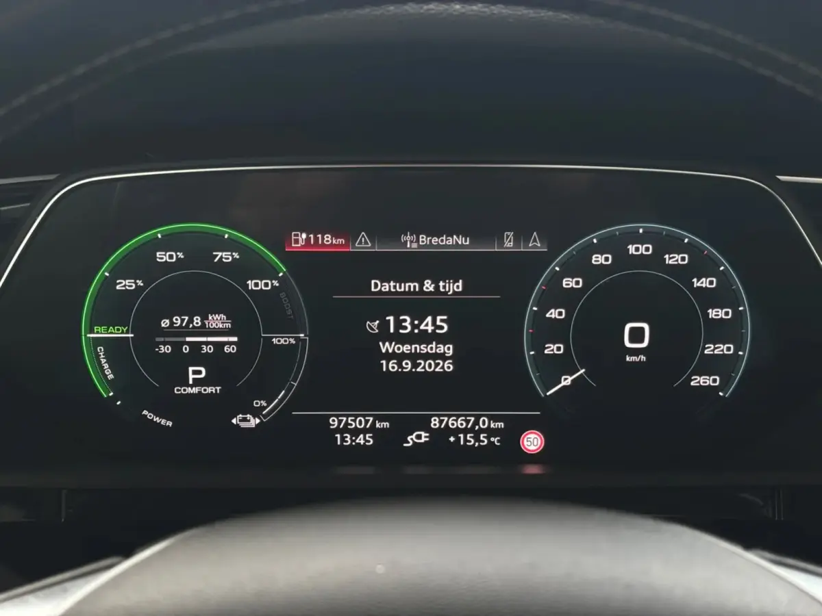 55 quattro edition 95 kWh S-Line 91%SoH(Dealer ondH, Panorama, Camera, Head-up, B&O, Carplay, Etc)