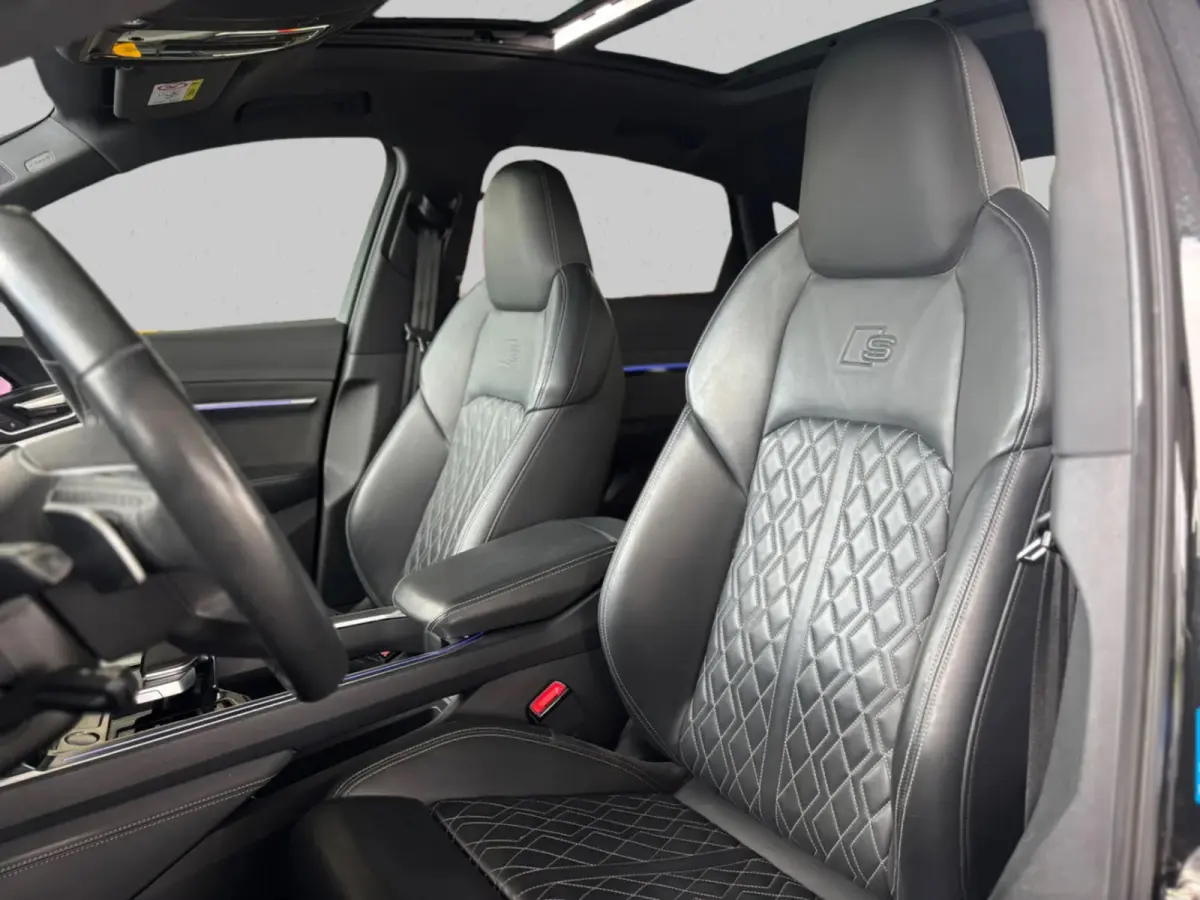 55 quattro edition 95 kWh S-Line 91%SoH(Dealer ondH, Panorama, Camera, Head-up, B&O, Carplay, Etc)