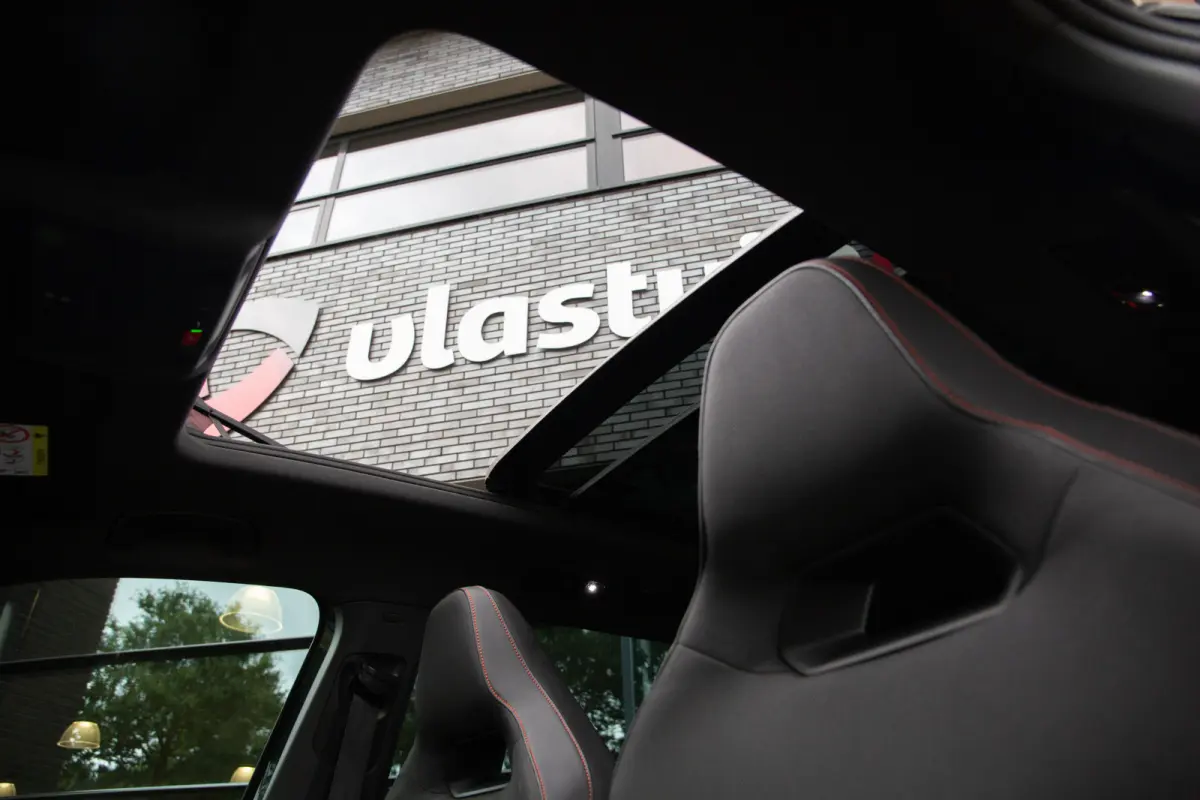 1.4 TSI e-Hybrid PHEV FR Business , SOH 100%, Panoramadak, Trekhaak, Adap. cruise,