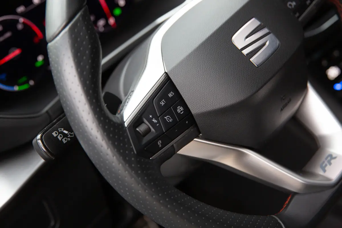 1.4 TSI e-Hybrid PHEV FR Business , SOH 100%, Panoramadak, Trekhaak, Adap. cruise,