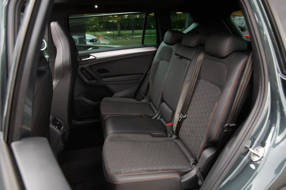 1.4 TSI e-Hybrid PHEV FR Business , SOH 100%, Panoramadak, Trekhaak, Adap. cruise,