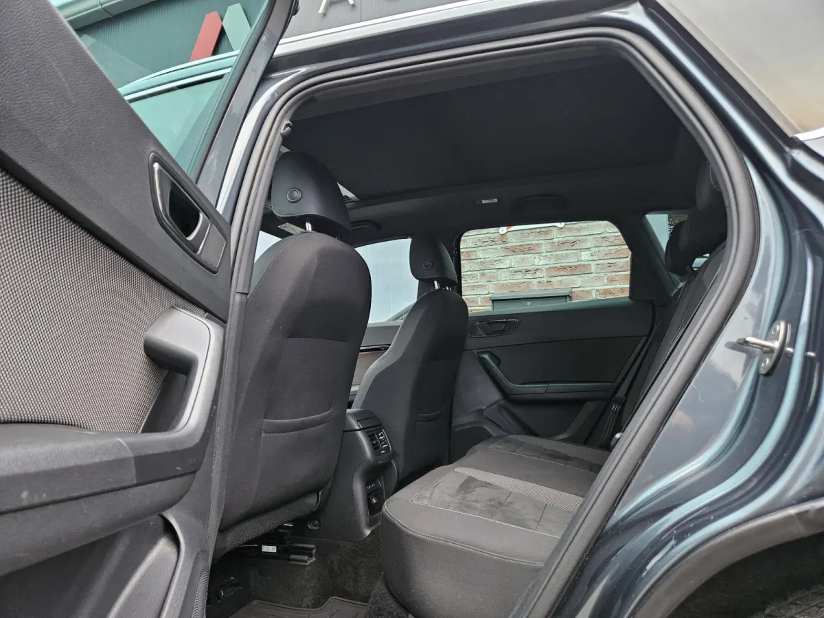 1.5 TSI FR Business Intense Trekhaak! 150PK! LED! Schuif/Panoramadak! Carplay!