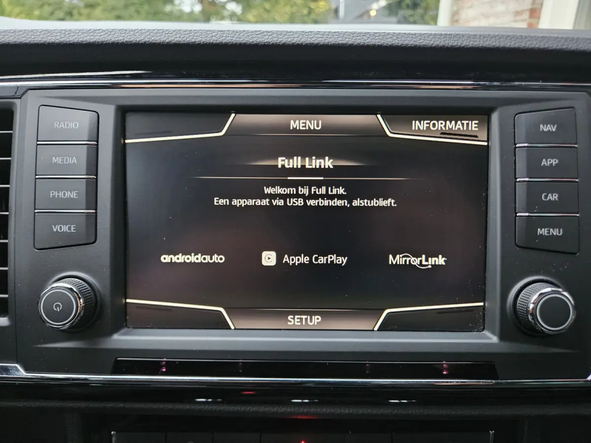 1.5 TSI FR Business Intense Trekhaak! 150PK! LED! Schuif/Panoramadak! Carplay!