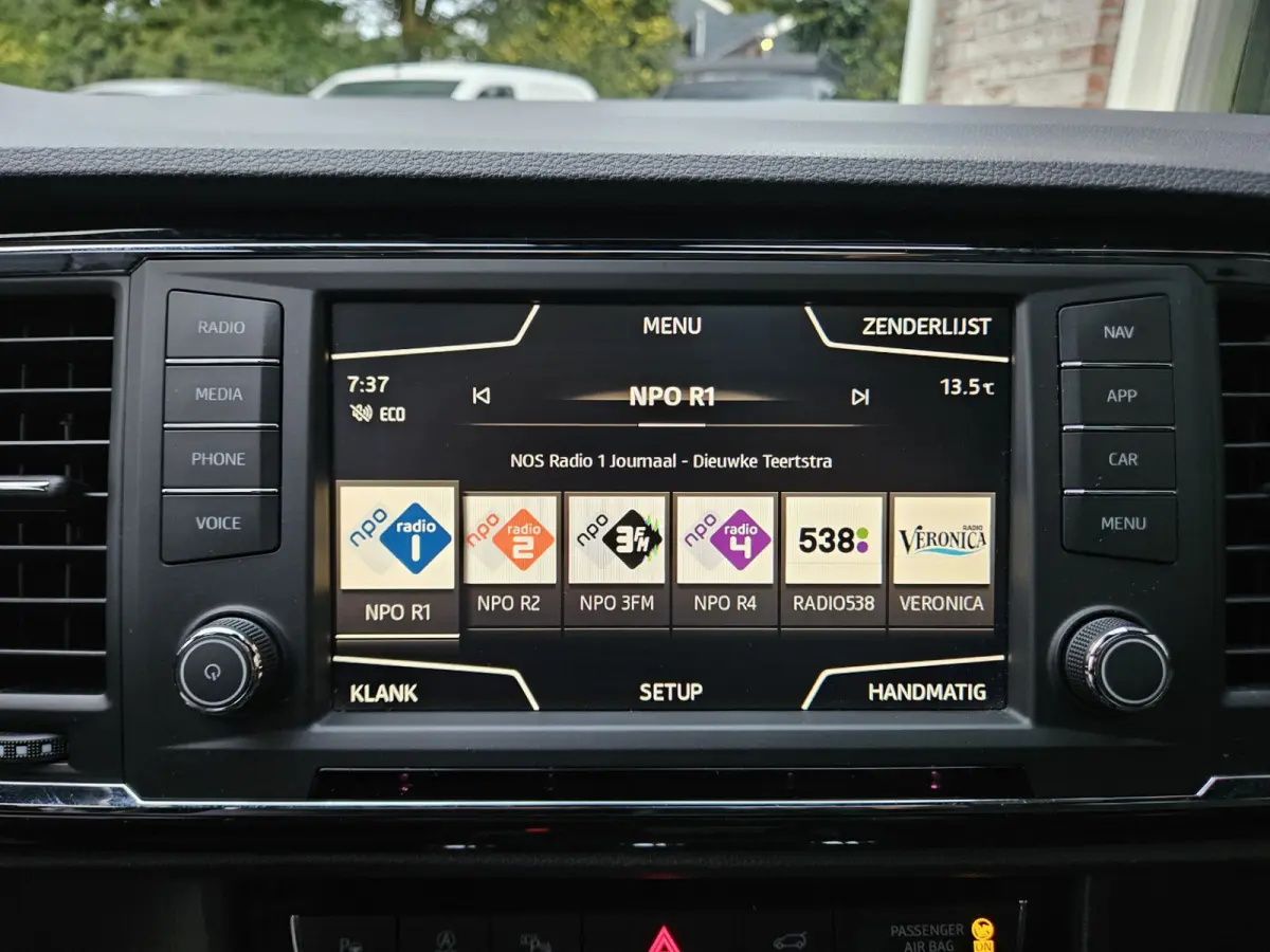 1.5 TSI FR Business Intense Trekhaak! 150PK! LED! Schuif/Panoramadak! Carplay!