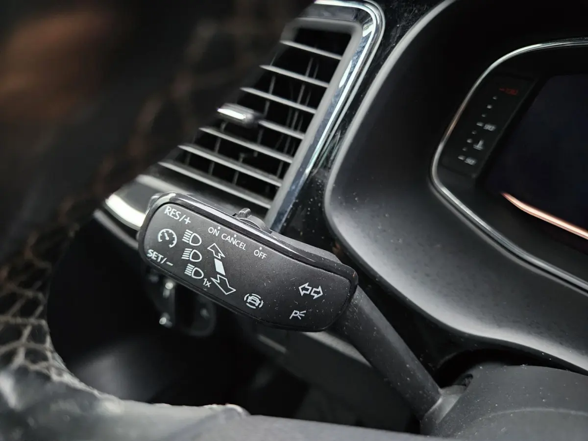 1.5 TSI FR Business Intense Trekhaak! 150PK! LED! Schuif/Panoramadak! Carplay!