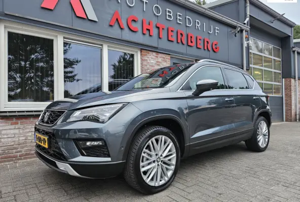 1.5 TSI FR Business Intense Trekhaak! 150PK! LED! Schuif/Panoramadak! Carplay!