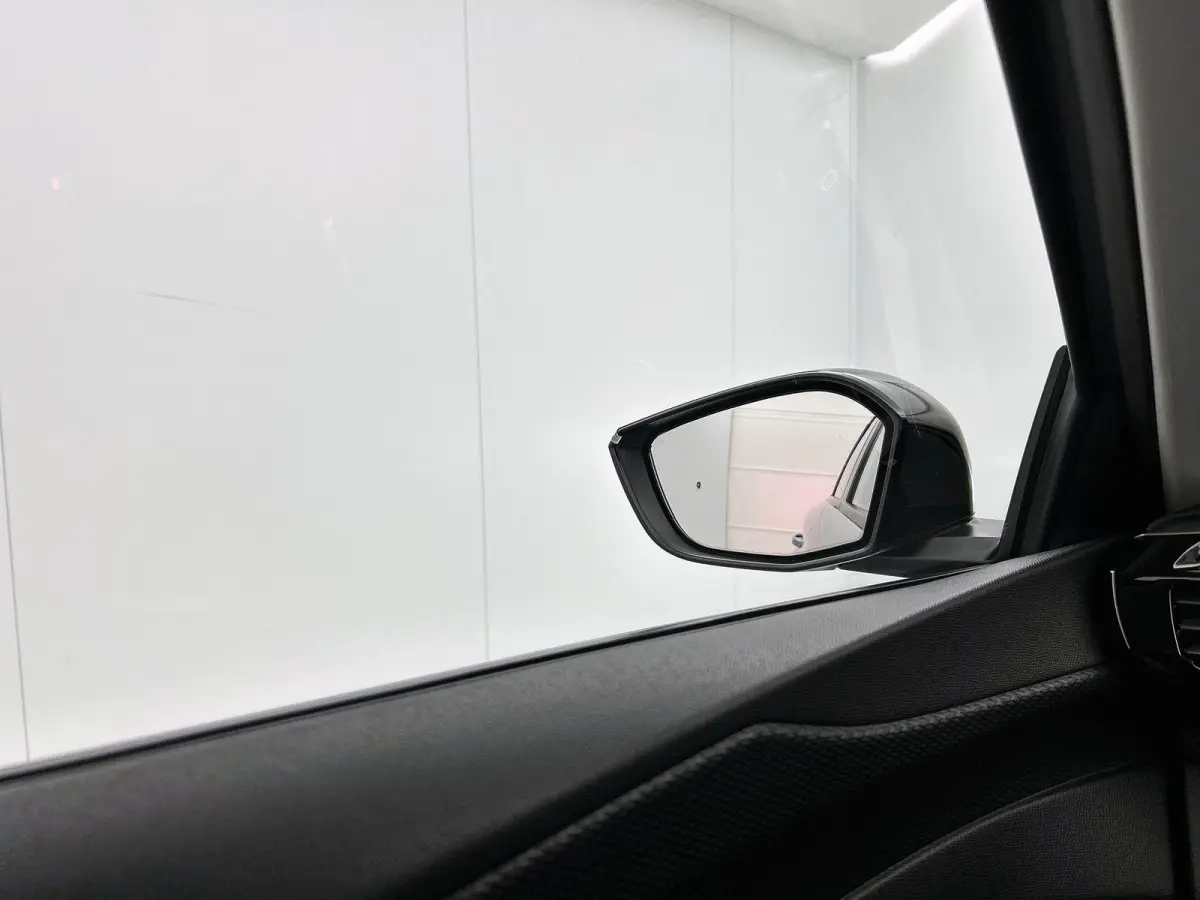 Active Pack Business | 1e-Eig.| Navi |  ECC | comfortstoel(en)  | Apple Carplay/Android Auto | Virtual Cockpit | Cruise Control | DAB |