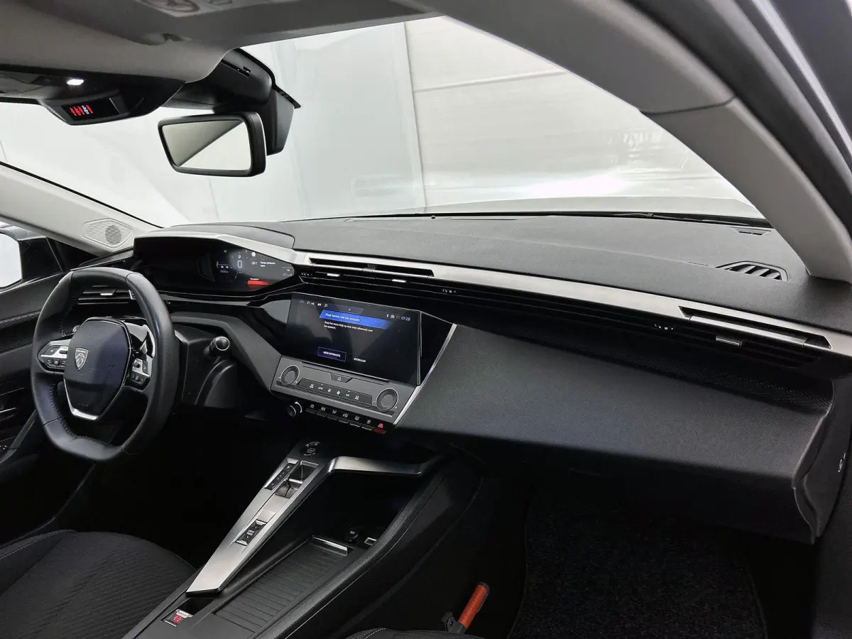 Active Pack Business | 1e-Eig.| Navi |  ECC | comfortstoel(en)  | Apple Carplay/Android Auto | Virtual Cockpit | Cruise Control | DAB |