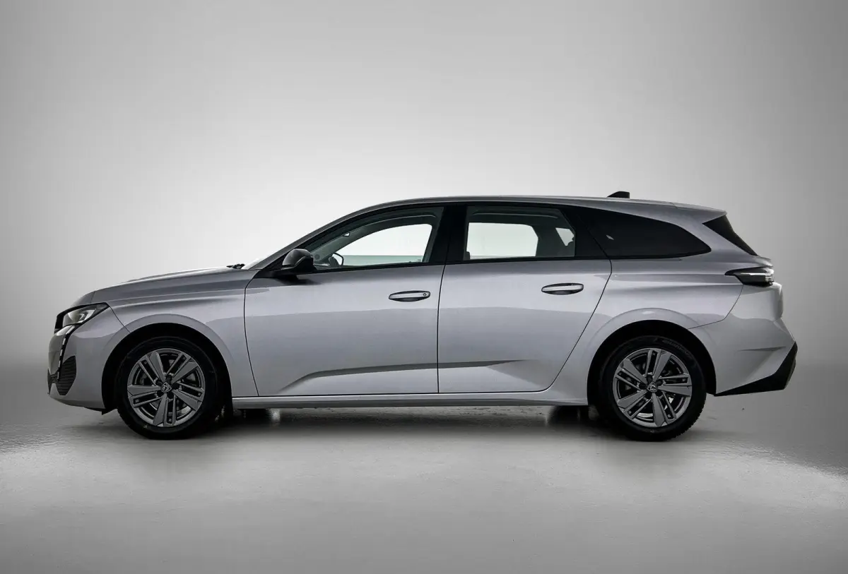 Active Pack Business | 1e-Eig.| Navi |  ECC | comfortstoel(en)  | Apple Carplay/Android Auto | Virtual Cockpit | Cruise Control | DAB |