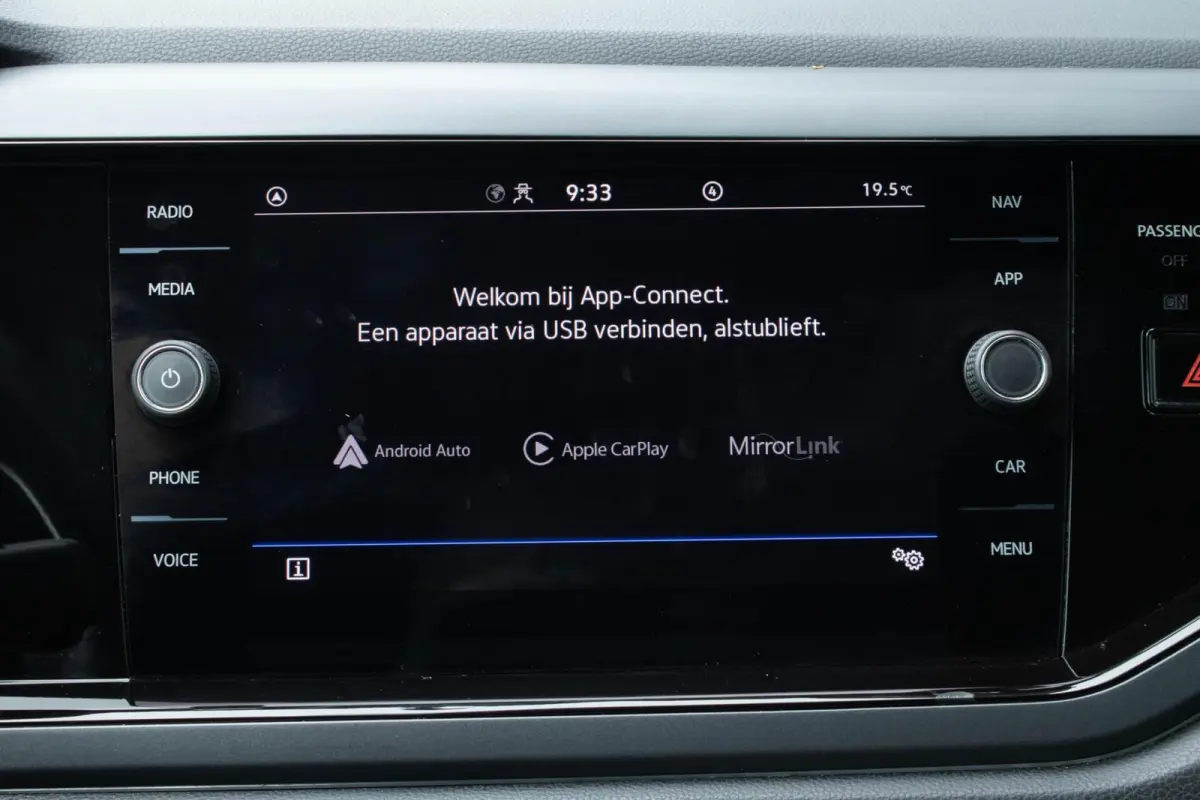 1.0 TSI R-Line|Camera|Carplay|Adaptive Cruise
