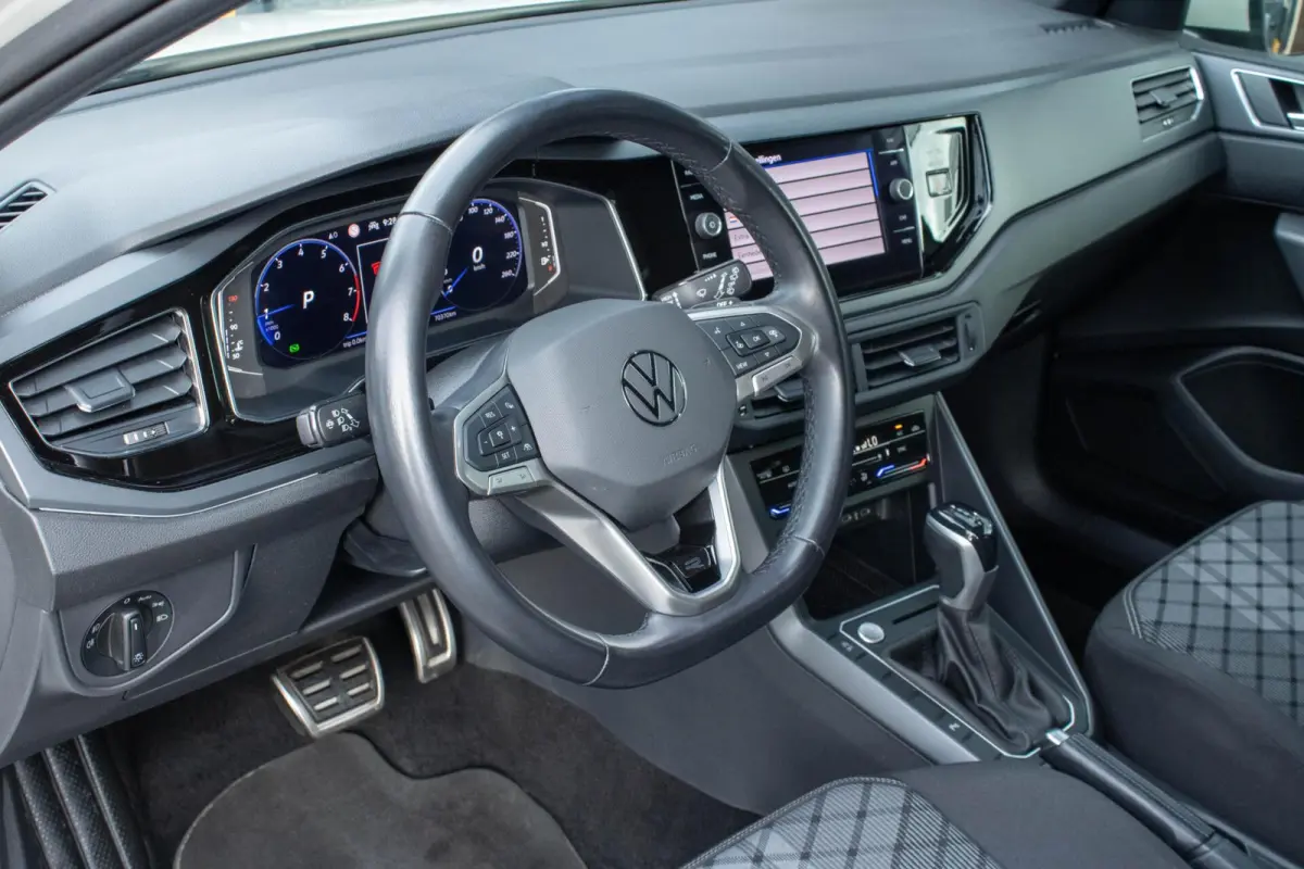 1.0 TSI R-Line|Camera|Carplay|Adaptive Cruise