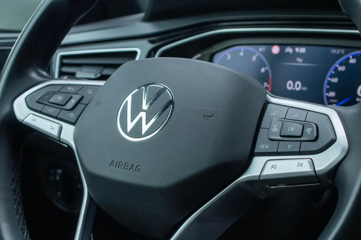 1.0 TSI R-Line|Camera|Carplay|Adaptive Cruise