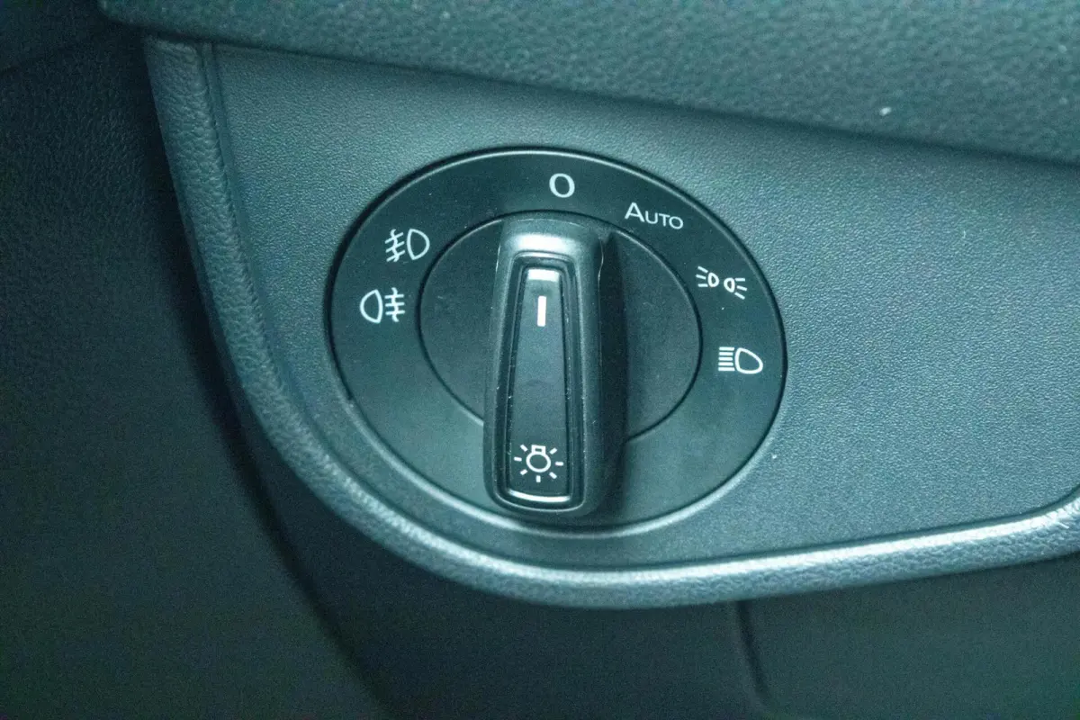1.0 TSI R-Line|Camera|Carplay|Adaptive Cruise