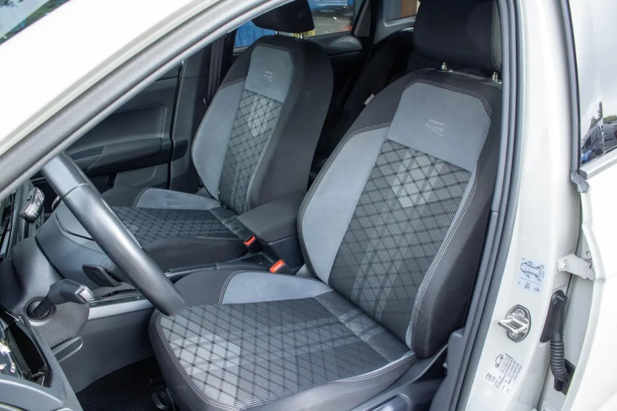 1.0 TSI R-Line|Camera|Carplay|Adaptive Cruise