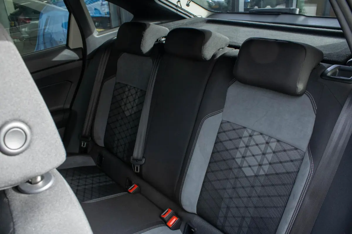 1.0 TSI R-Line|Camera|Carplay|Adaptive Cruise