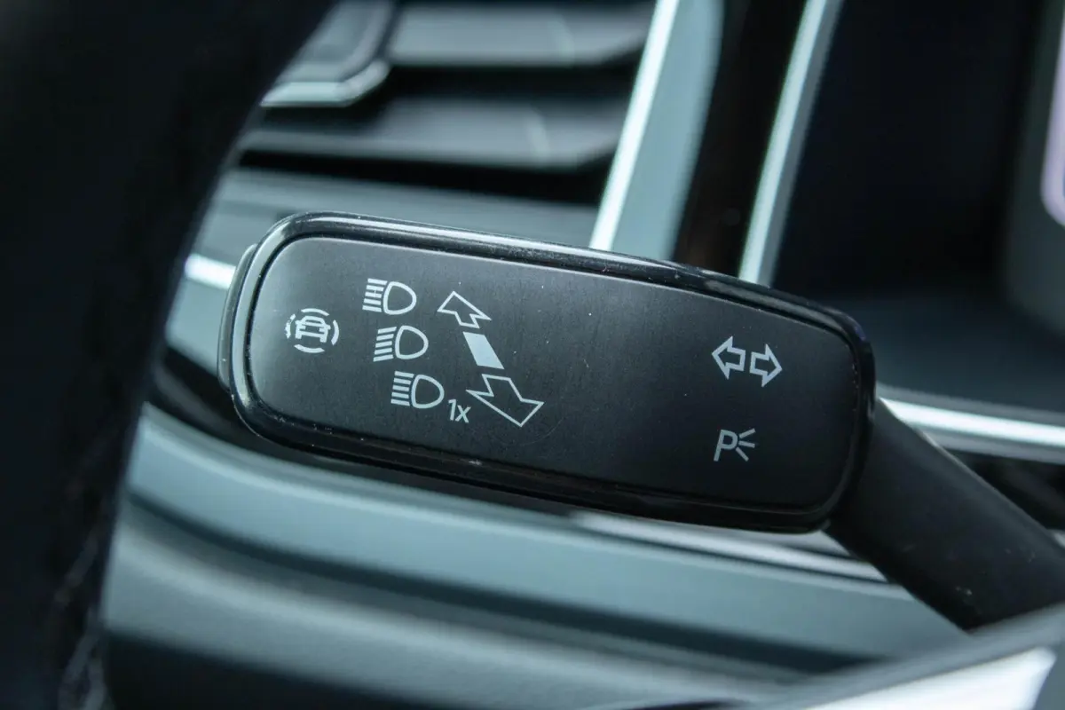 1.0 TSI R-Line|Camera|Carplay|Adaptive Cruise