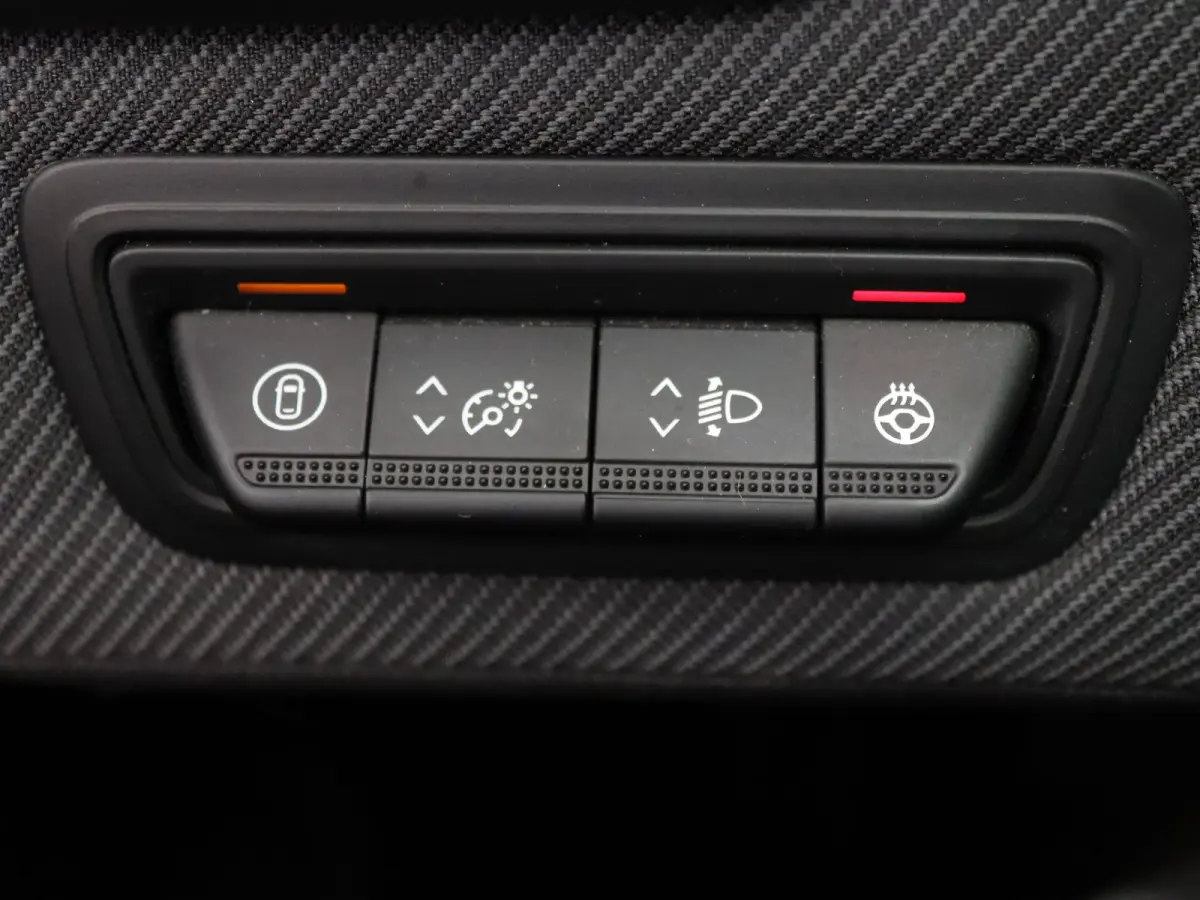 145pk E-Tech Full Hybrid esprit Alpine Apple Carplay/Android Auto | Climate