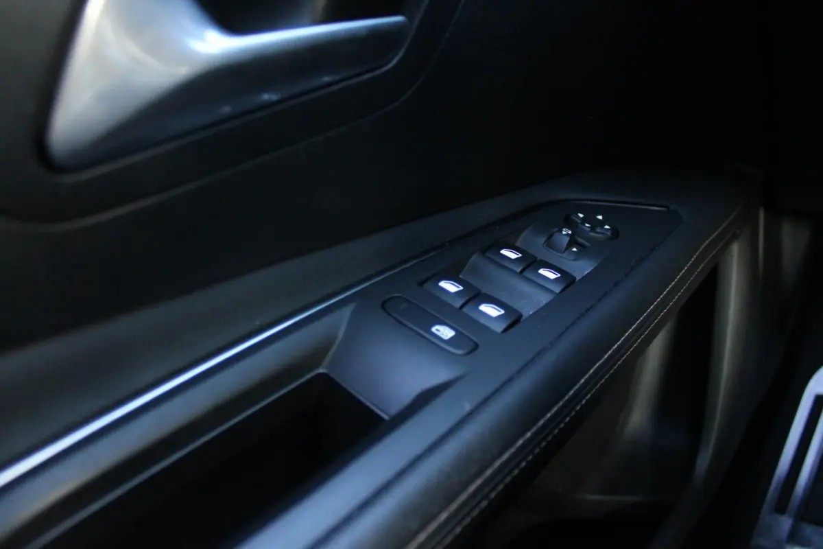 1.6 180PK AUTOMAAT GT LINE | NAVIGATIE | CAMERA | APPLE CARPLAY/ANDROID AUTO | CLIMATE CONTROL | CRUISE CONTROL | FULL LED KOPLAMPEN | MISTLAMPEN VOOR | AFNEEMBARE TREKHAAK | 19" LICHTMETALE