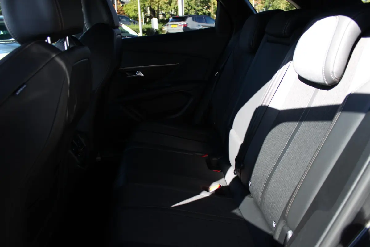 1.6 180PK AUTOMAAT GT LINE | NAVIGATIE | CAMERA | APPLE CARPLAY/ANDROID AUTO | CLIMATE CONTROL | CRUISE CONTROL | FULL LED KOPLAMPEN | MISTLAMPEN VOOR | AFNEEMBARE TREKHAAK | 19" LICHTMETALE