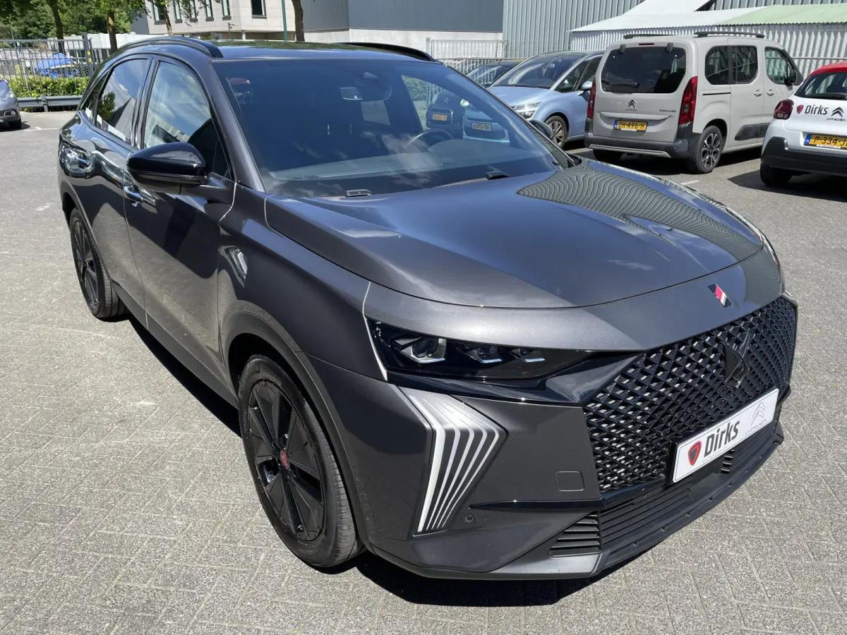 225pk E-Tense Performance Line+ (360gr Camera - Keyless Entry - Elektrische stoelen incl geheugen - Adaptieve Cruise Controle - Parkeersensoren V+A - Alcantara)
