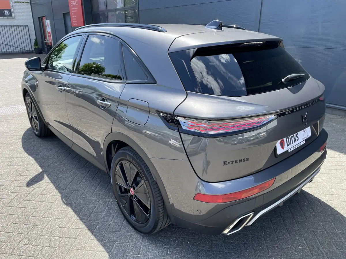 225pk E-Tense Performance Line+ (360gr Camera - Keyless Entry - Elektrische stoelen incl geheugen - Adaptieve Cruise Controle - Parkeersensoren V+A - Alcantara)