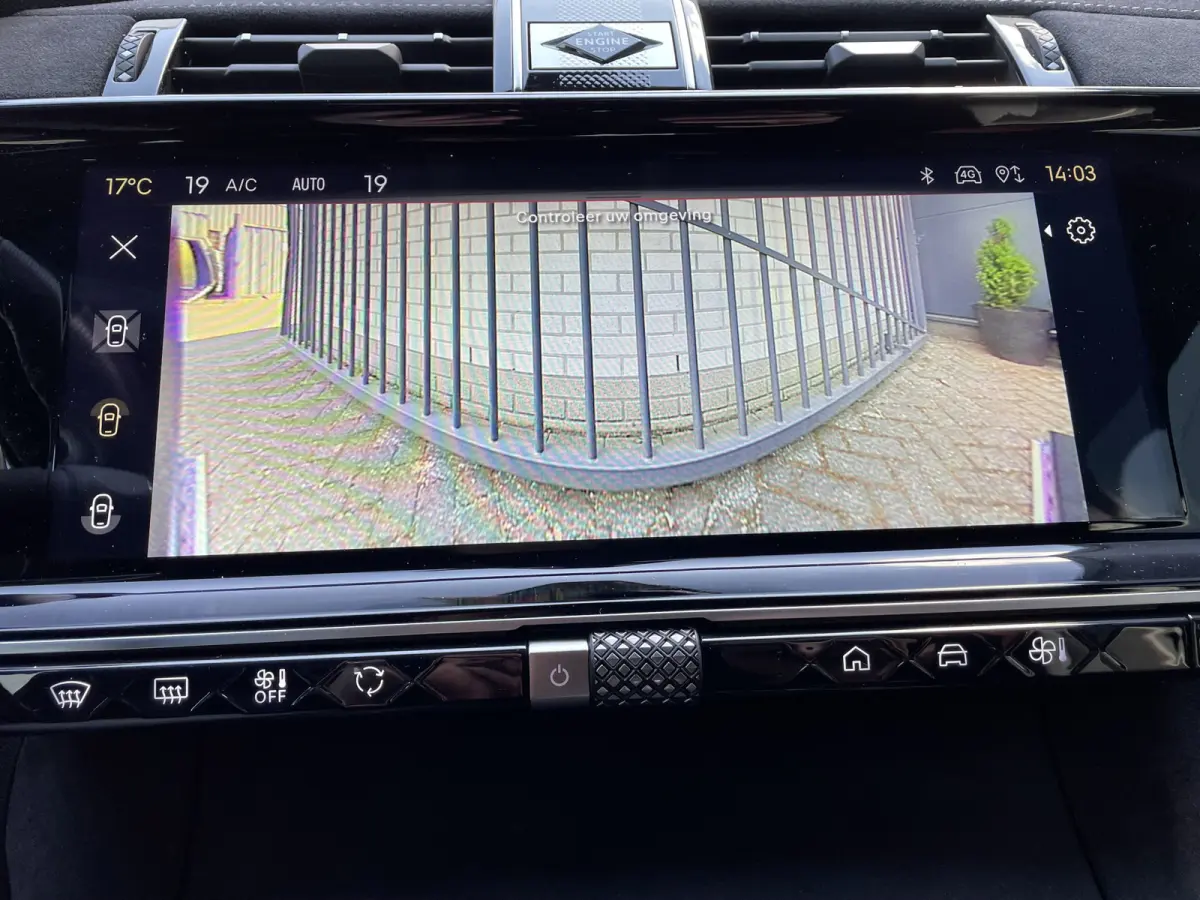 225pk E-Tense Performance Line+ (360gr Camera - Keyless Entry - Elektrische stoelen incl geheugen - Adaptieve Cruise Controle - Parkeersensoren V+A - Alcantara)