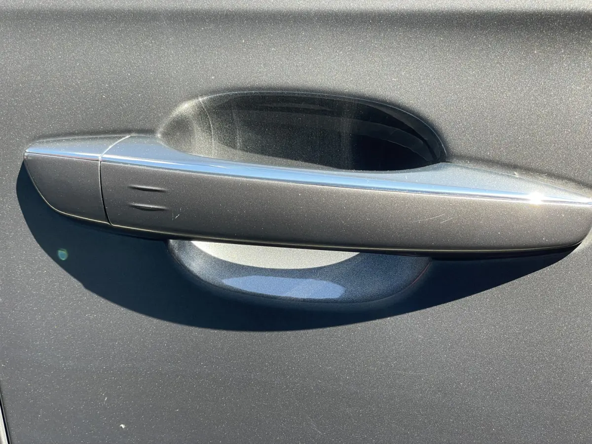 225pk E-Tense Performance Line+ (360gr Camera - Keyless Entry - Elektrische stoelen incl geheugen - Adaptieve Cruise Controle - Parkeersensoren V+A - Alcantara)