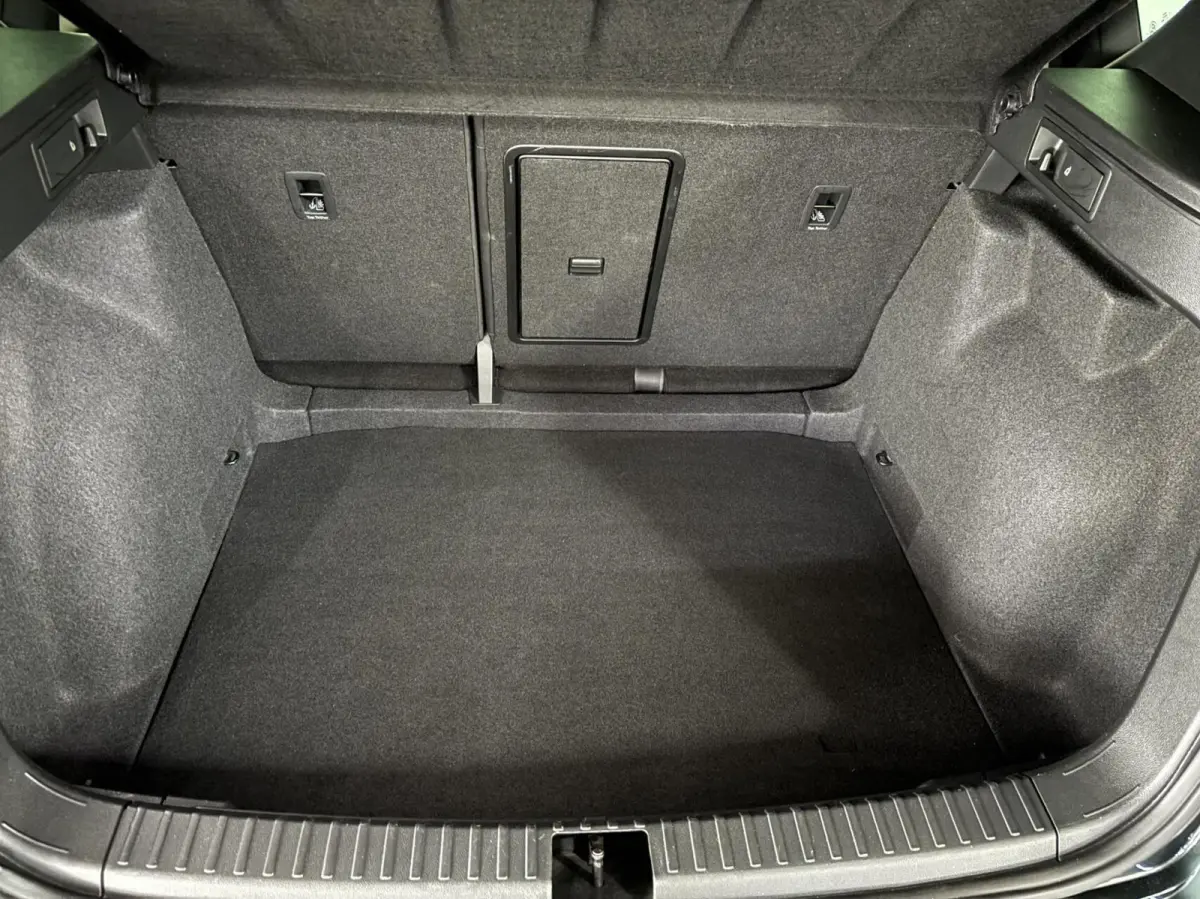 1.5 TSI FR Business Intense,Pano,Stoelverw.,LED
