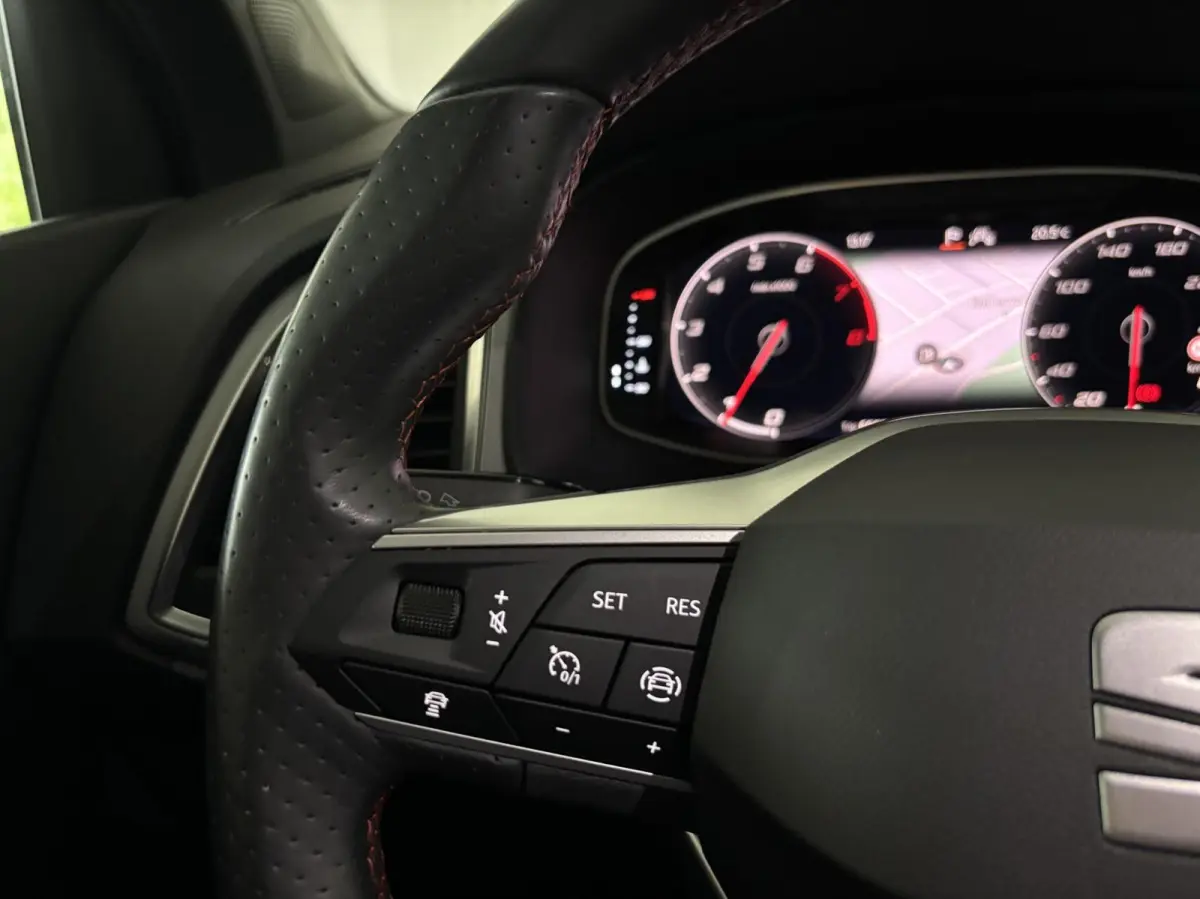 1.5 TSI FR Business Intense,Pano,Stoelverw.,LED