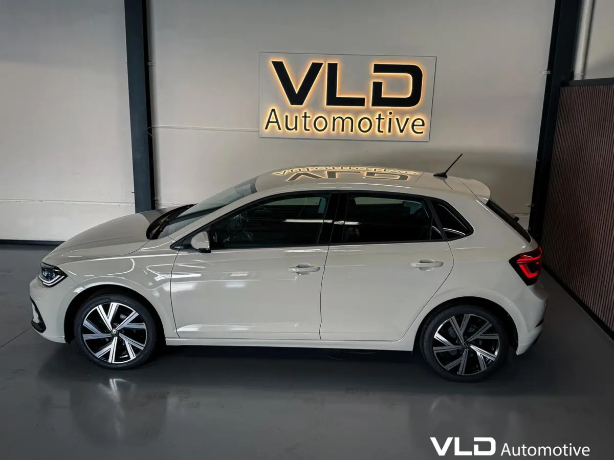 1.0 TSI IQ CAM STOELVW ACC NAVI R-LINE SFEER