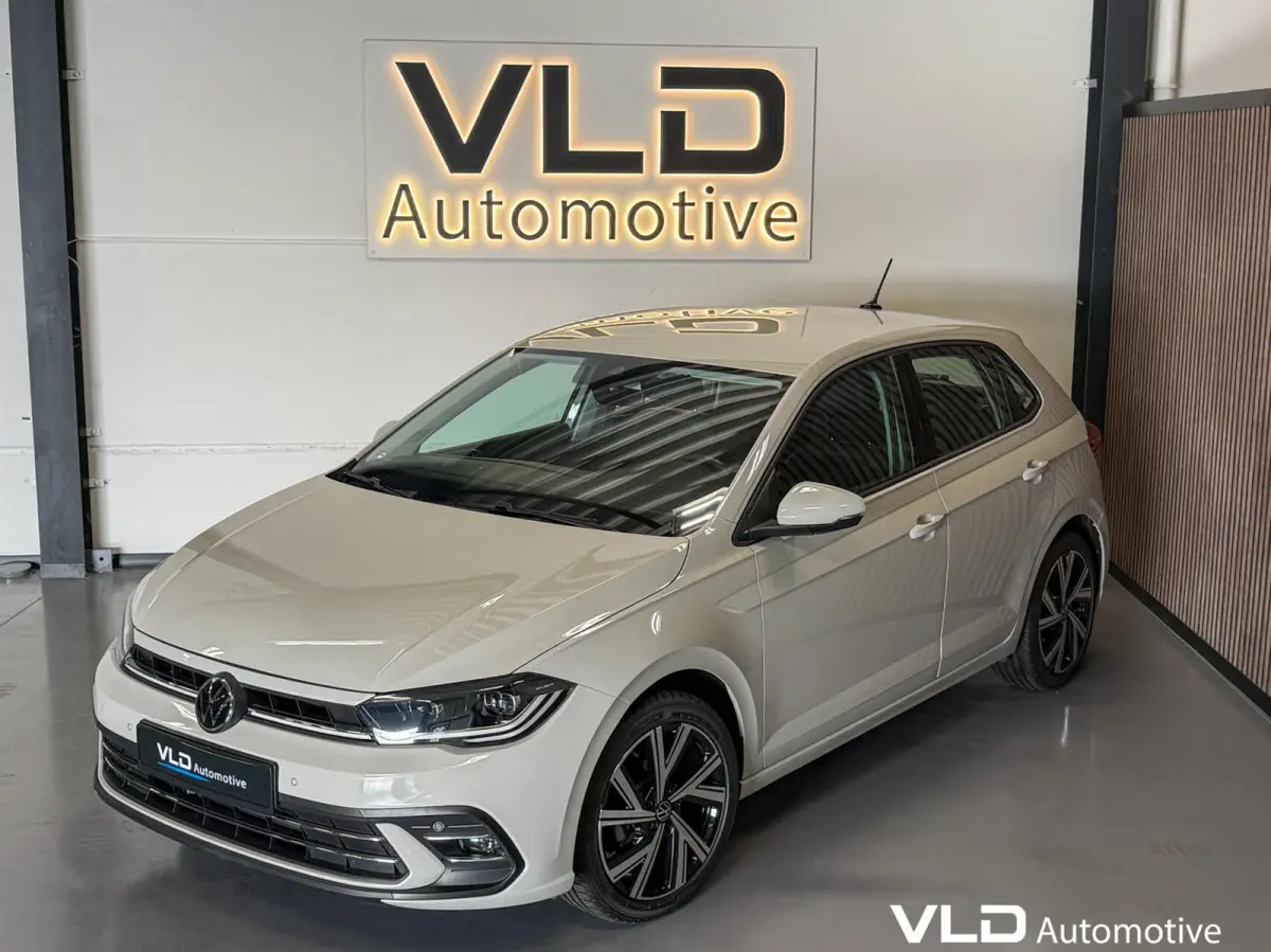 1.0 TSI IQ CAM STOELVW ACC NAVI R-LINE SFEER