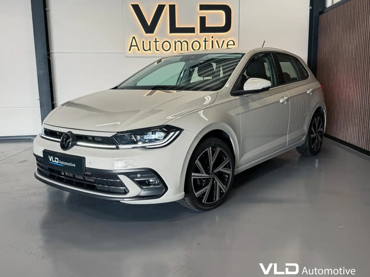 1.0 TSI IQ CAM STOELVW ACC NAVI R-LINE SFEER