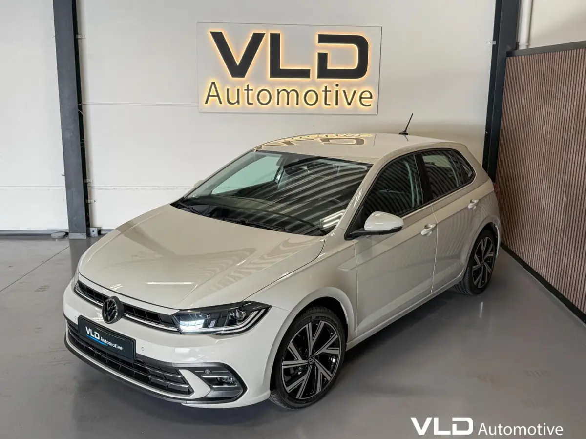1.0 TSI IQ CAM STOELVW ACC NAVI R-LINE SFEER