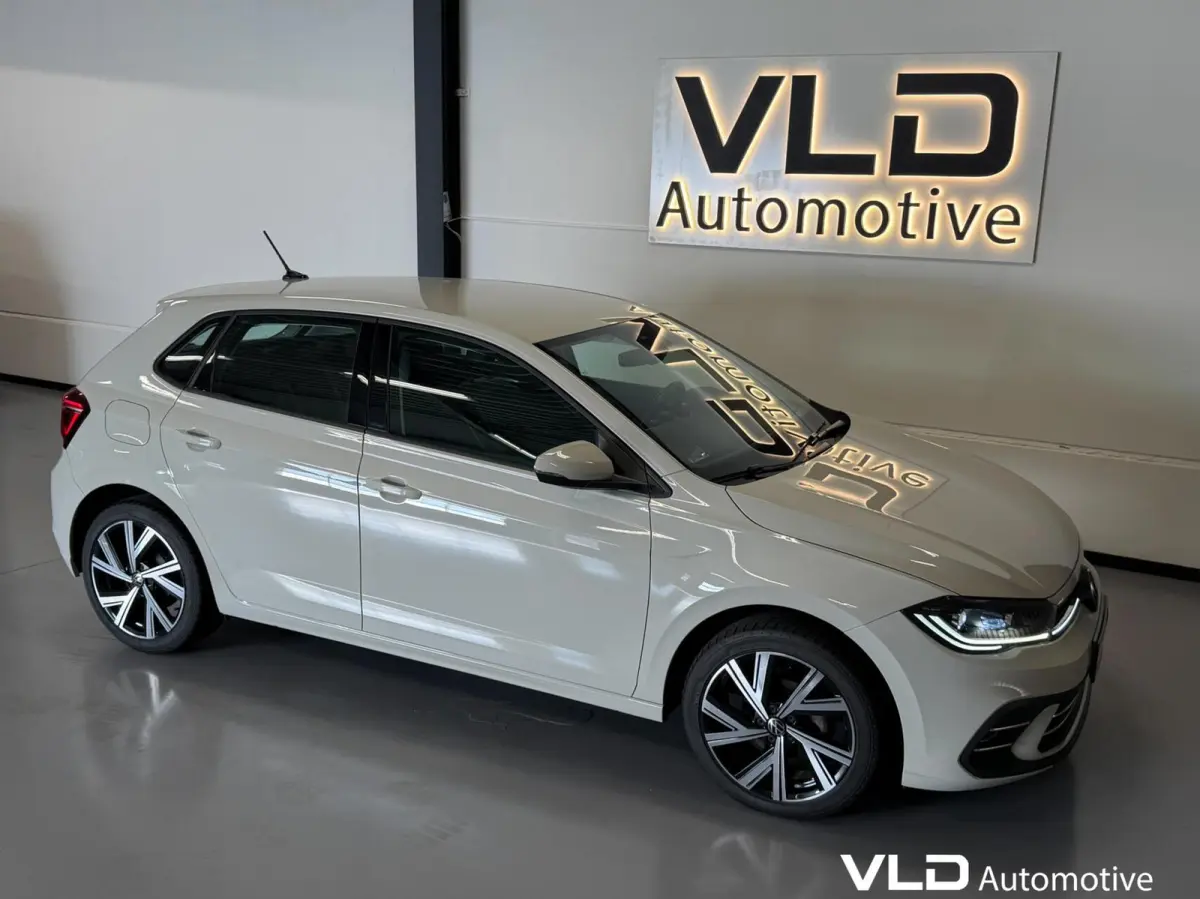1.0 TSI IQ CAM STOELVW ACC NAVI R-LINE SFEER