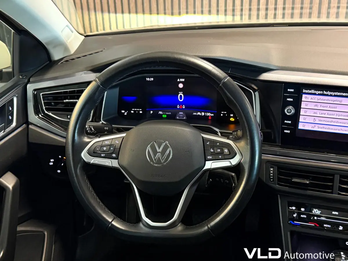 1.0 TSI IQ CAM STOELVW ACC NAVI R-LINE SFEER
