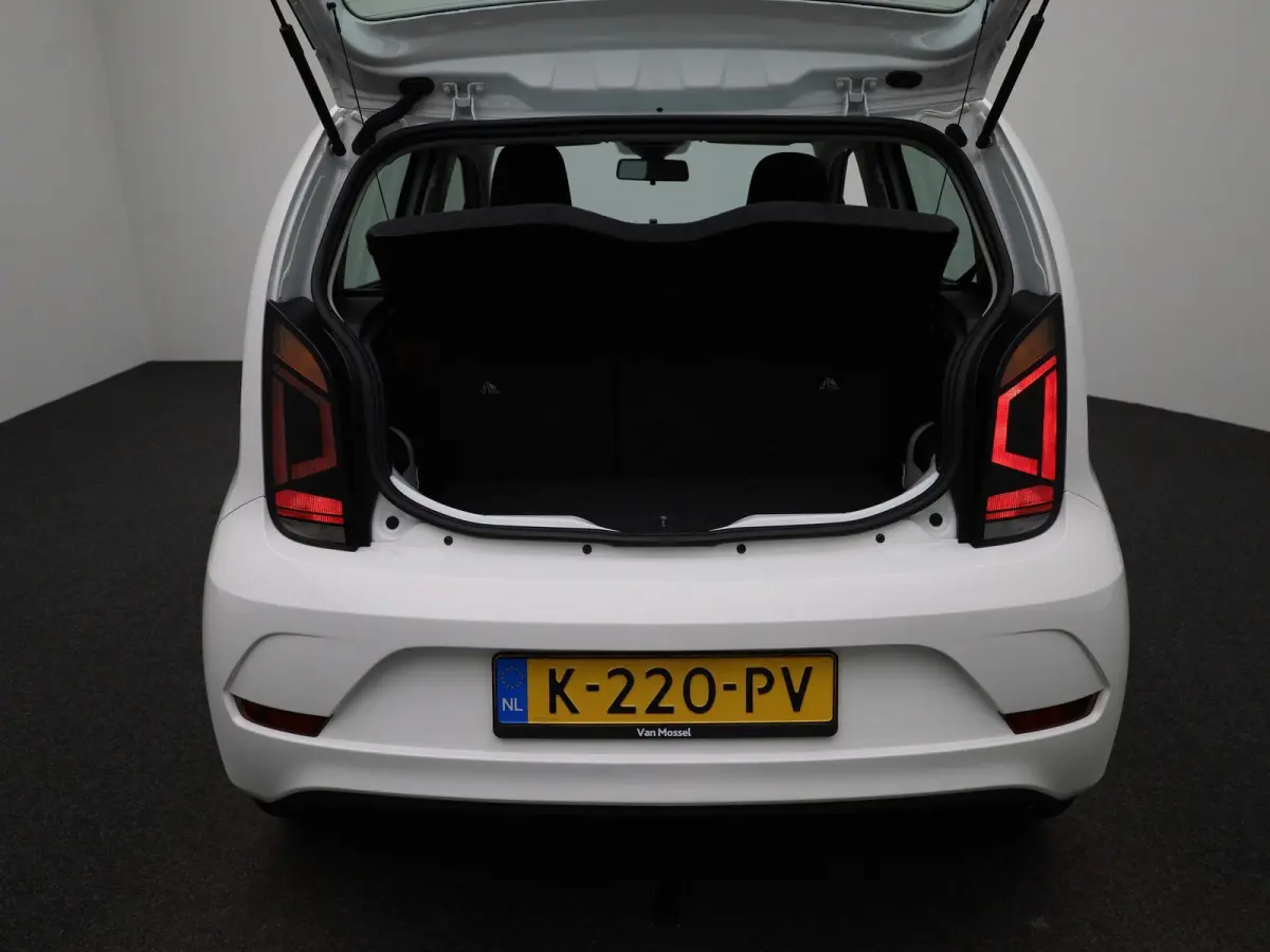 Up! 1.0 65 PK| Origineel Nederlands | 1e Eigenaar | Airco | DAB+ | Bluetooth | Navigatie Via App | 5 Deurs