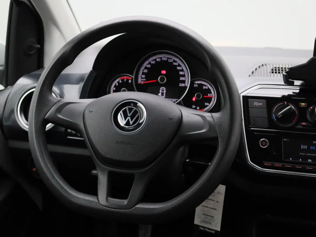 Up! 1.0 65 PK| Origineel Nederlands | 1e Eigenaar | Airco | DAB+ | Bluetooth | Navigatie Via App | 5 Deurs