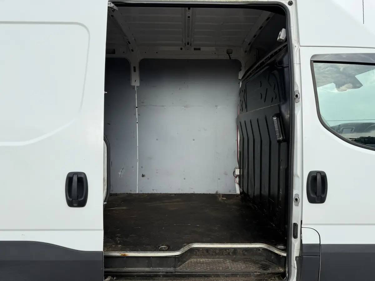 35C18 3.0 Automaat L2H2 Dubbellucht LED 3.5t Trekhaak Adaptieve Cruise Standkachel Climate Control Navigatie Camera