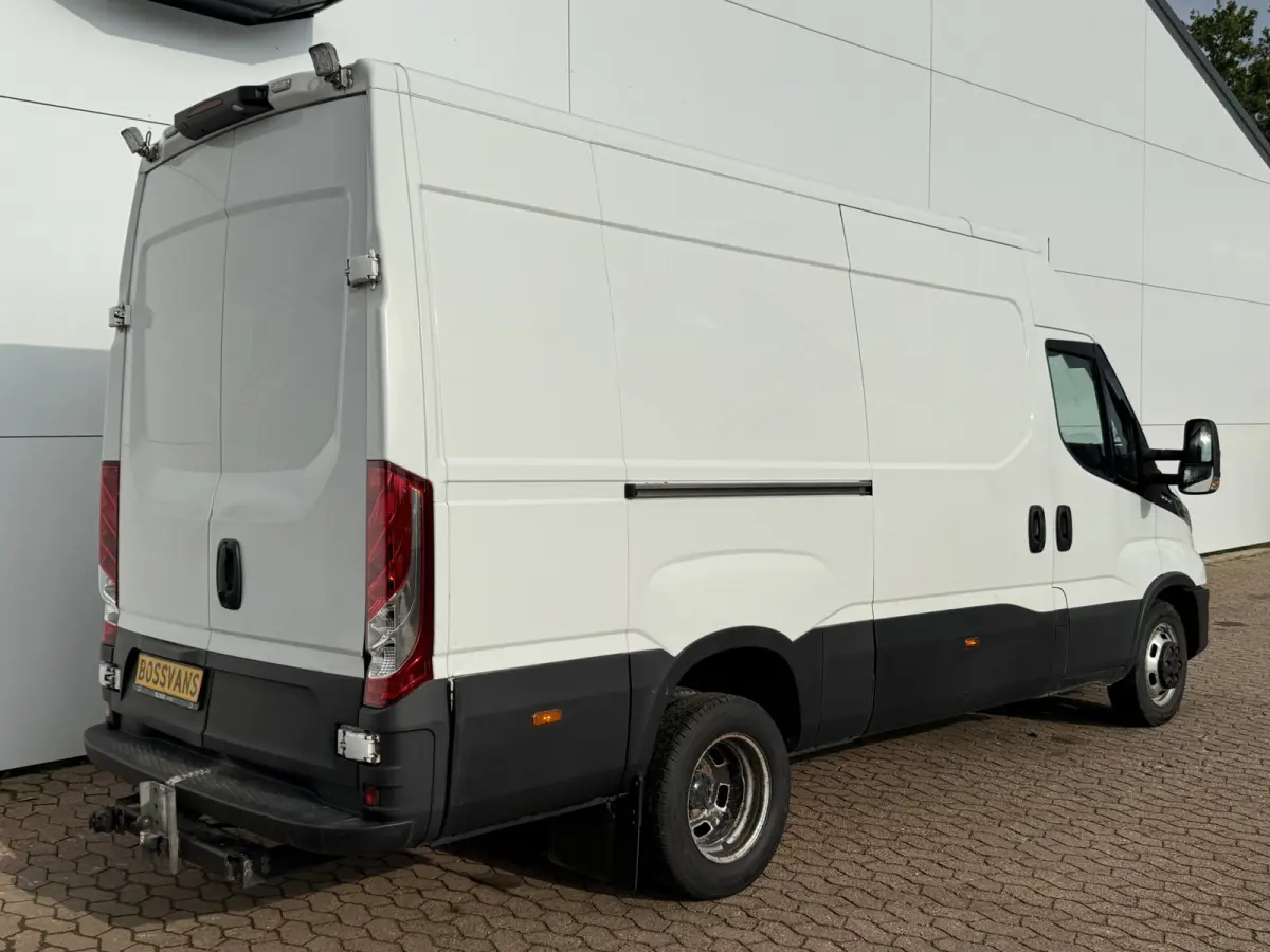35C18 3.0 Automaat L2H2 Dubbellucht LED 3.5t Trekhaak Adaptieve Cruise Standkachel Climate Control Navigatie Camera