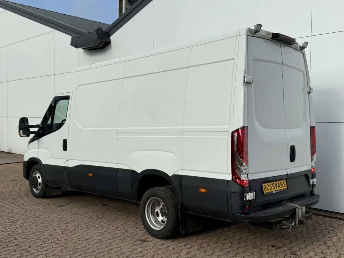 35C18 3.0 Automaat L2H2 Dubbellucht LED 3.5t Trekhaak Adaptieve Cruise Standkachel Climate Control Navigatie Camera