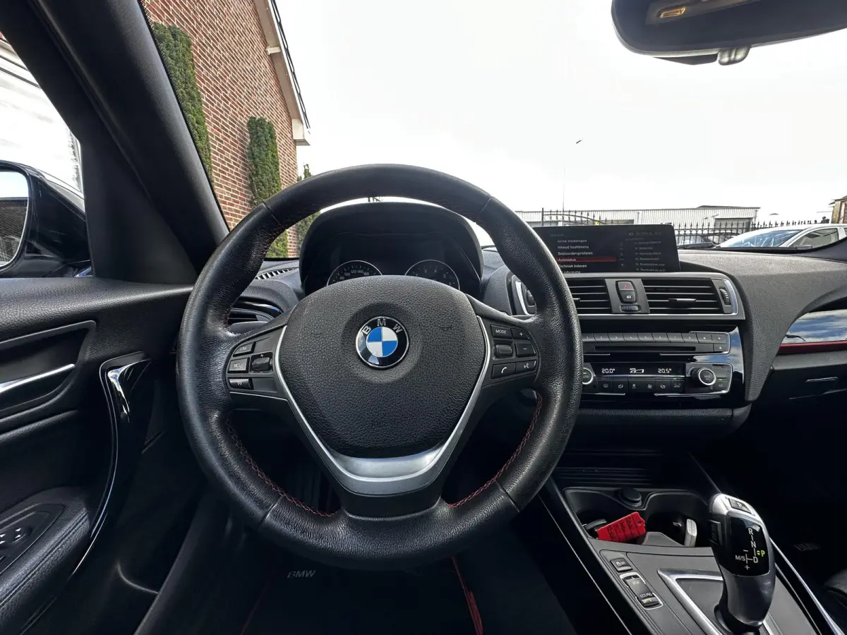 118i Executive Leder|Navi|CarPlay|HiFi Org NL