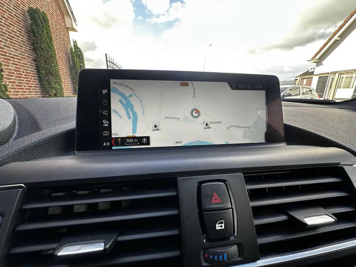 118i Executive Leder|Navi|CarPlay|HiFi Org NL