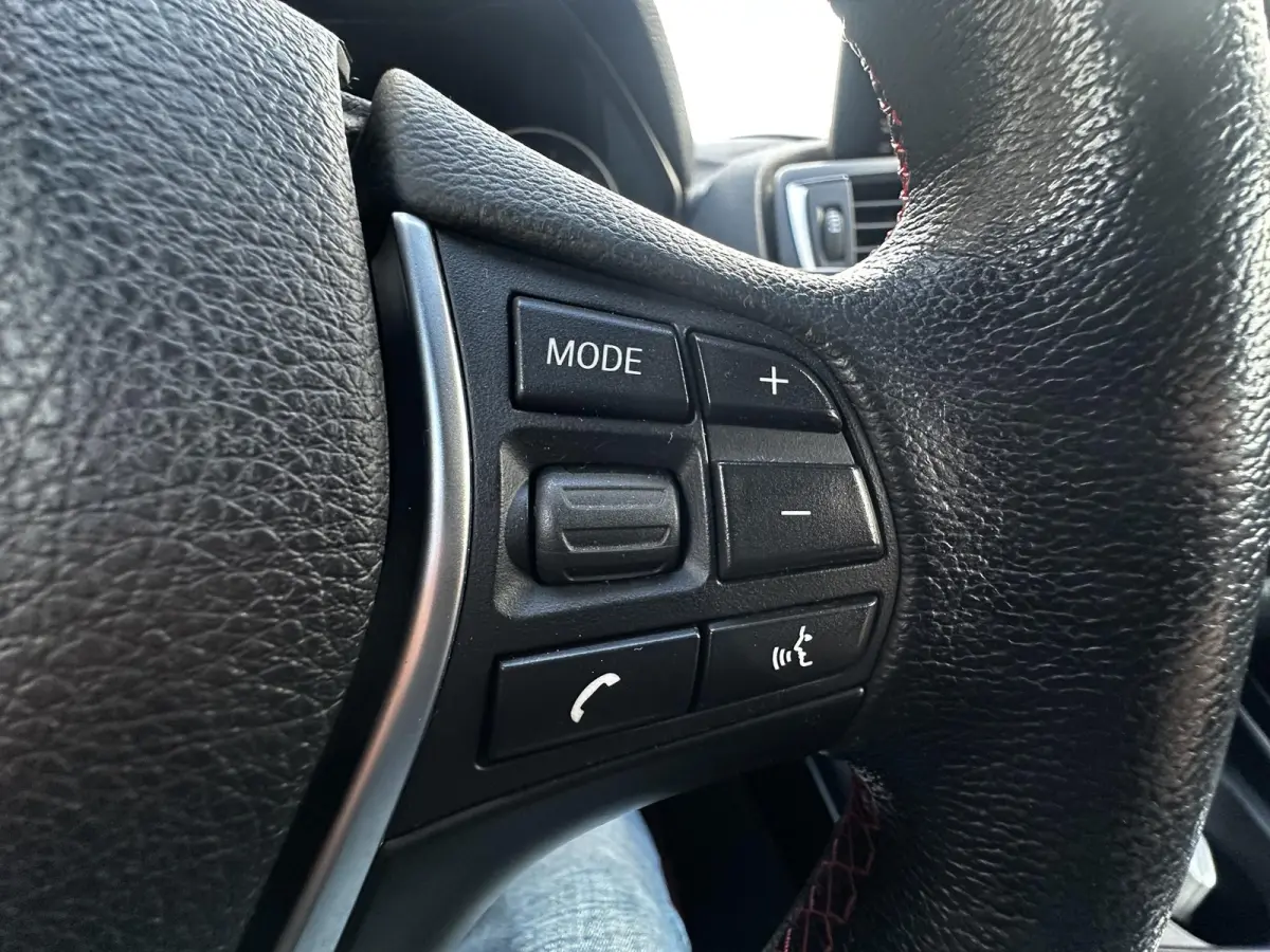 118i Executive Leder|Navi|CarPlay|HiFi Org NL