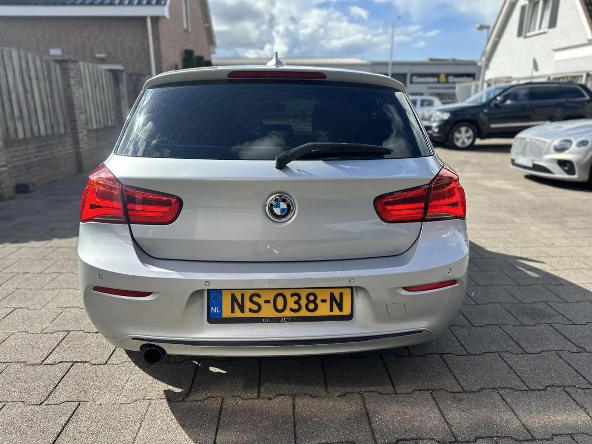 118i Executive Leder|Navi|CarPlay|HiFi Org NL